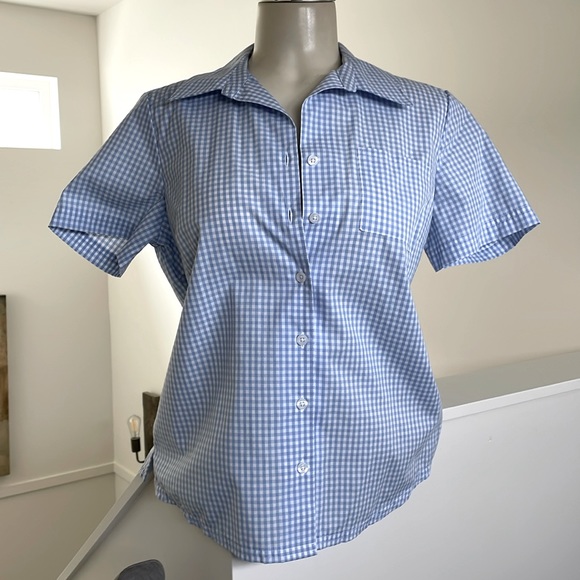 Karen Scott Light blue short sleeved Checkered Button-down top. - Picture 1 of 5